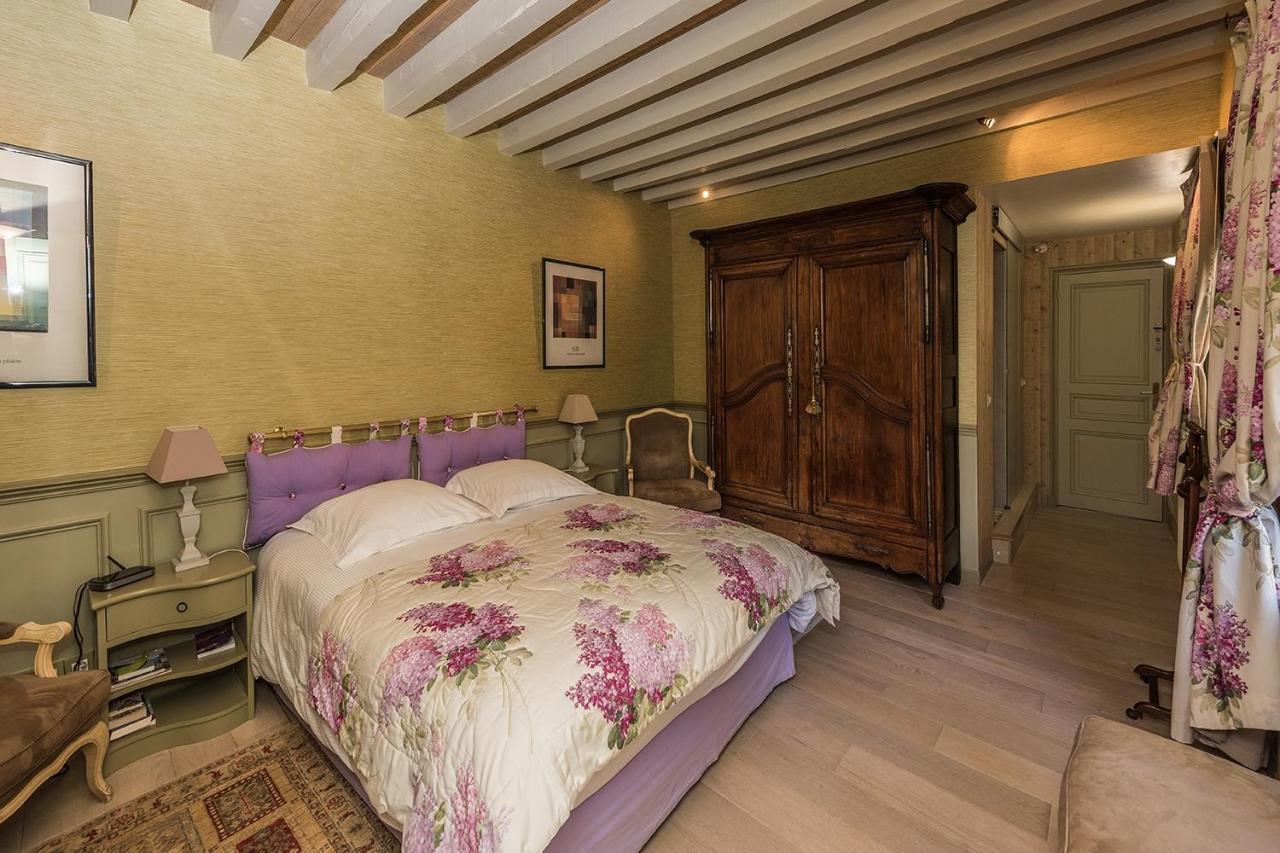 Chambres D'Hotes La Closerie Des Trois Marottes Melun Exterior photo