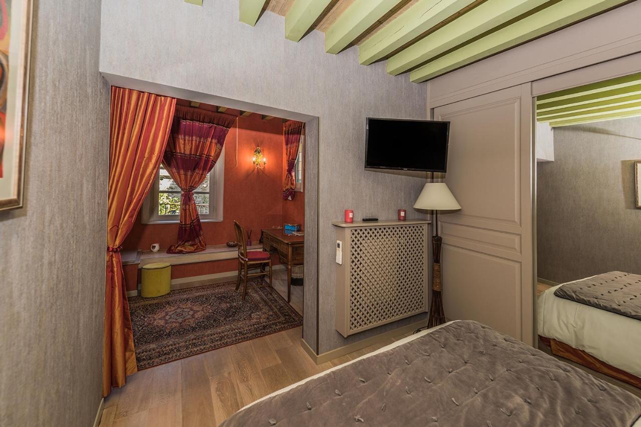 Chambres D'Hotes La Closerie Des Trois Marottes Melun Exterior photo